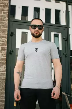 Футболка чоловіча з вишивкою "Тризуб" Intruder сірий меланж Футболка чоловіча з вишивкою "Тризуб" Intruder сірий меланж
