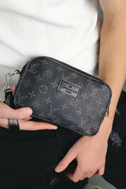 Клатч Louis Vuitton чорний Клатч Louis Vuitton чорний