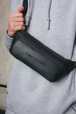 Бананка-сумка з шкірозамінника чорна Tommy Hilfiger Бананка-сумка з шкірозамінника чорна Tommy Hilfiger