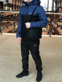 Комплект чоловічий Nike: анорак утеплений синьо-чоний + штани з тринитки утеплені чорні. Барсетка У ПОДАРУНОК! Комплект чоловічий Nike: анорак утеплений синьо-чоний + штани з тринитки утеплені чорні. Барсетка У ПОДАРУНОК!