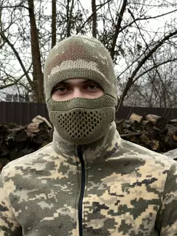 Балаклава-шапка оливковый пиксель с коричневым Балаклава-шапка оливковый пиксель с коричневым