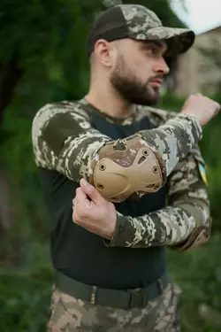 РОЗПРОДАЖ! Налокітники бежеві з піксельною підкладкою РОЗПРОДАЖ! Налокітники бежеві з піксельною підкладкою