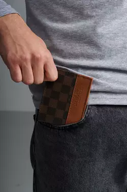 Гаманець шкіряний Louis Vuitton /коричнева клітка, без застібки Гаманець шкіряний Louis Vuitton /коричнева клітка, без застібки