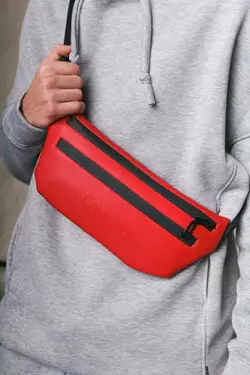 Бананка-сумка з шкірозамінника червона Calvin Klein Бананка-сумка з шкірозамінника червона Calvin Klein