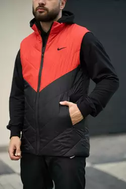 Жилетка чоловіча "Clip" Nike помаранчево-чорна Жилетка чоловіча "Clip" Nike помаранчево-чорна