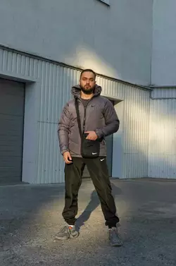 РОЗПРОДАЖ Комплект чоловічий Nike: куртка сіра + штани "President" чорні. Барсетка У ПОДАРУНОК! РОЗПРОДАЖ Комплект чоловічий Nike: куртка сіра + штани "President" чорні. Барсетка У ПОДАРУНОК!