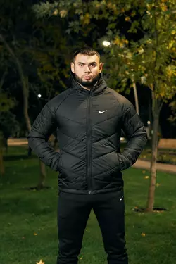 РОЗПРОДАЖ Куртка чоловіча Nike чорна РОЗПРОДАЖ Куртка чоловіча Nike чорна