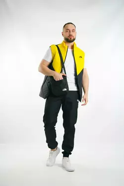 Комплект чоловічий "Clip" TNF: жилетка жовто-чорна + футболка біла + штани "President" чорні. БАРСЕТКА У ПОДАРУНОК! Комплект чоловічий "Clip" TNF: жилетка жовто-чорна + футболка біла + штани "President" чорні. БАРСЕТКА У ПОДАРУНОК!