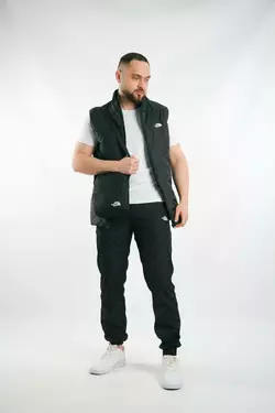 Комплект чоловічий "Clip" TNF: жилетка чорна + футболка біла + штани "President" чорні. БАРСЕТКА У ПОДАРУНОК! Комплект чоловічий "Clip" TNF: жилетка чорна + футболка біла + штани "President" чорні. БАРСЕТКА У ПОДАРУНОК!