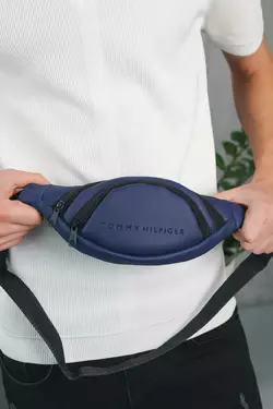 Бананка шкірозамінник синій Tommy Hilfiger (мал.) Бананка шкірозамінник синій Tommy Hilfiger (мал.)