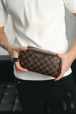 Клатч Louis Vuitton коричнева клітка Клатч Louis Vuitton коричнева клітка