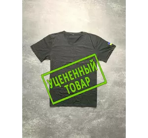 (УЦЕН.) Футболка черная с флагом на плече (УЦЕН.) Футболка черная с флагом на плече