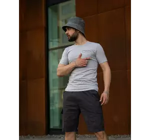 Футболка чоловіча з маленьким принтом "Доброго Вечора ми з України" Intruder сіра Футболка чоловіча з маленьким принтом "Доброго Вечора ми з України" Intruder сіра