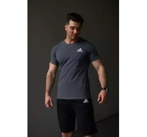 Комплект чоловічий Adidas: футболка темно-сіра + шорти чорні Комплект чоловічий Adidas: футболка темно-сіра + шорти чорні