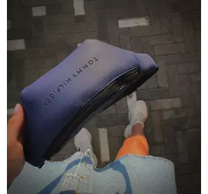 Бананка Tommy Hilfiger синя змійка пластикова Бананка Tommy Hilfiger синя змійка пластикова