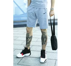 Шорти чоловічі трикотажні Nike світло-сірі Шорти чоловічі трикотажні Nike світло-сірі