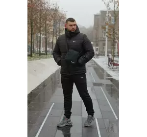Комплект чоловічий Nike: куртка зимова "Frost" чорна + штани з тринитки утеплені чорні. Барсетка та рукавички У ПОДАРУНОК! Комплект чоловічий Nike: куртка зимова "Frost" чорна + штани з тринитки утеплені чорні. Барсетка та рукавички У ПОДАРУНОК!